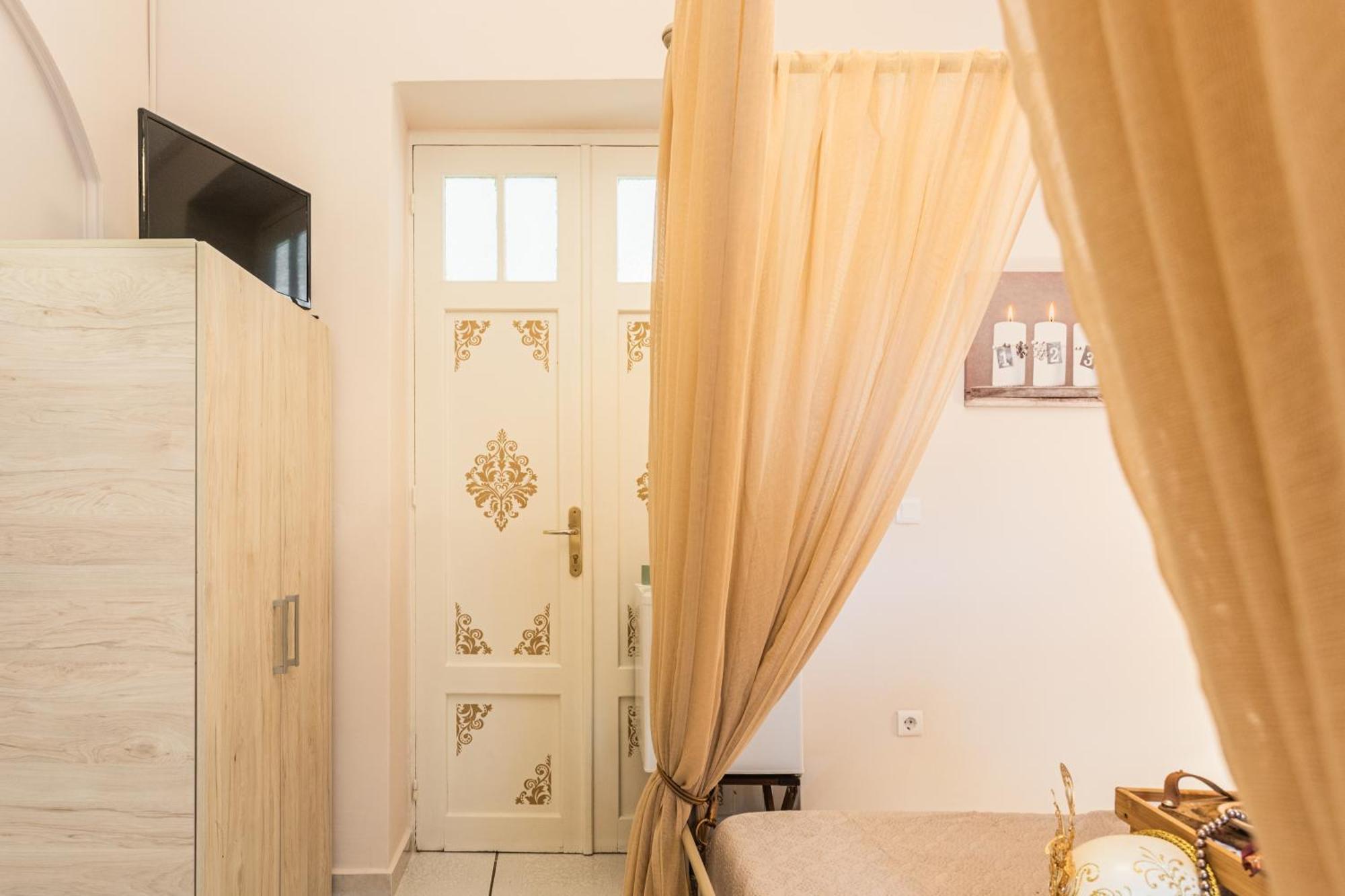 Alegria Simple Economy Rooms Athen Exterior foto